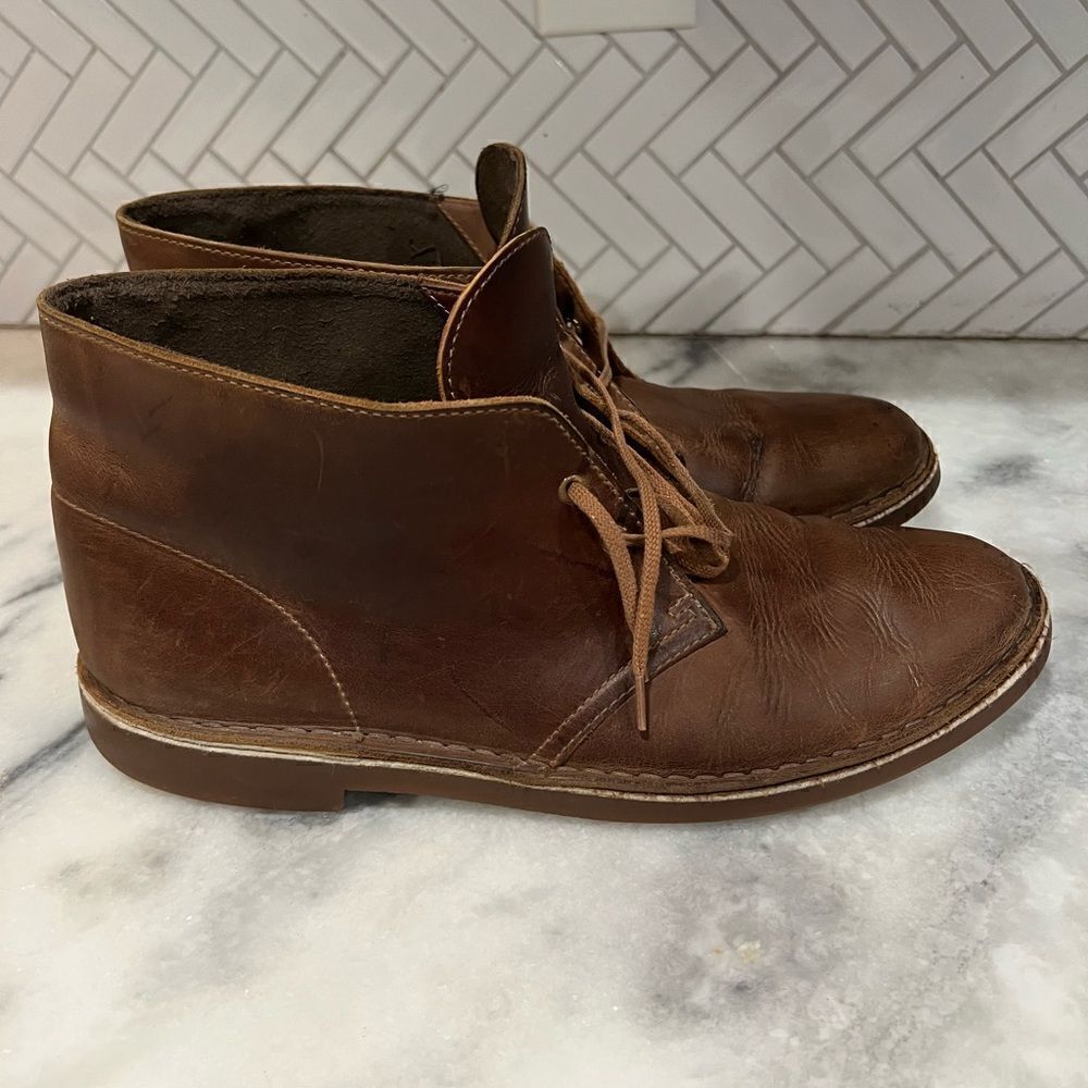 Clarks Desert Boot  Beeswax 82286 sz 12M brown leather